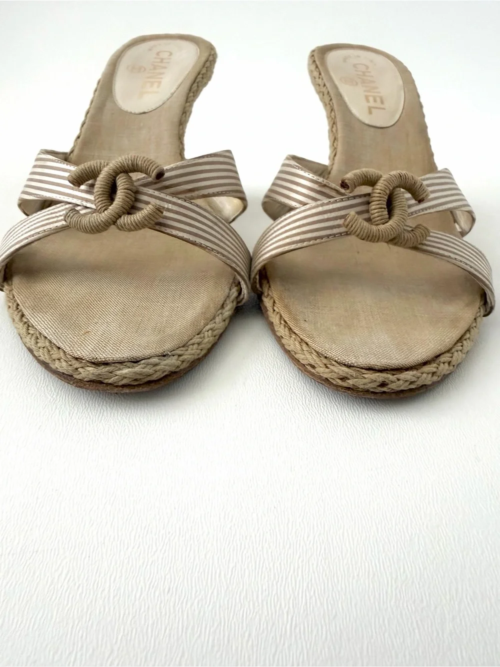 CHANEL | Vintage CC Logo Espadrille Wedge Sandal Slide Beige Cream EU 37.5